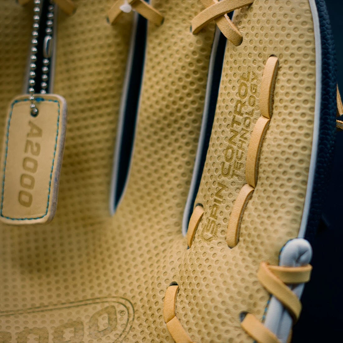 2023 Wilson A2000 South Region SM 11.5" Spin Control Infield Baseball Glove: WBW101301115 - Image 8